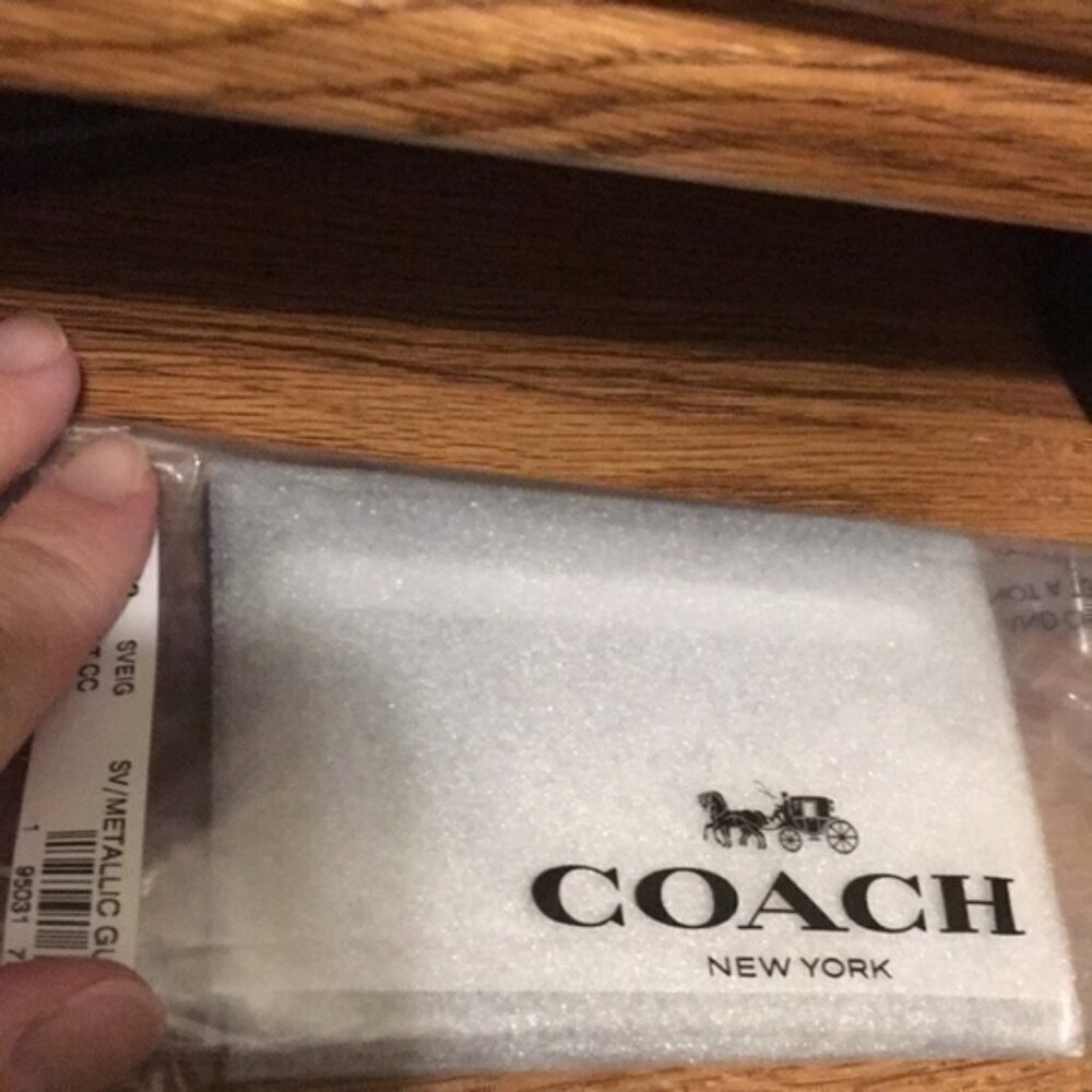 Coach silver gunmetal mini Id case - Picture 11 of 11